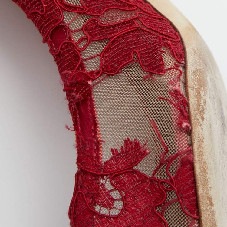 Pre Owned Dolce & Gabbana Red Lace Bellucci Pumps Size 37.5