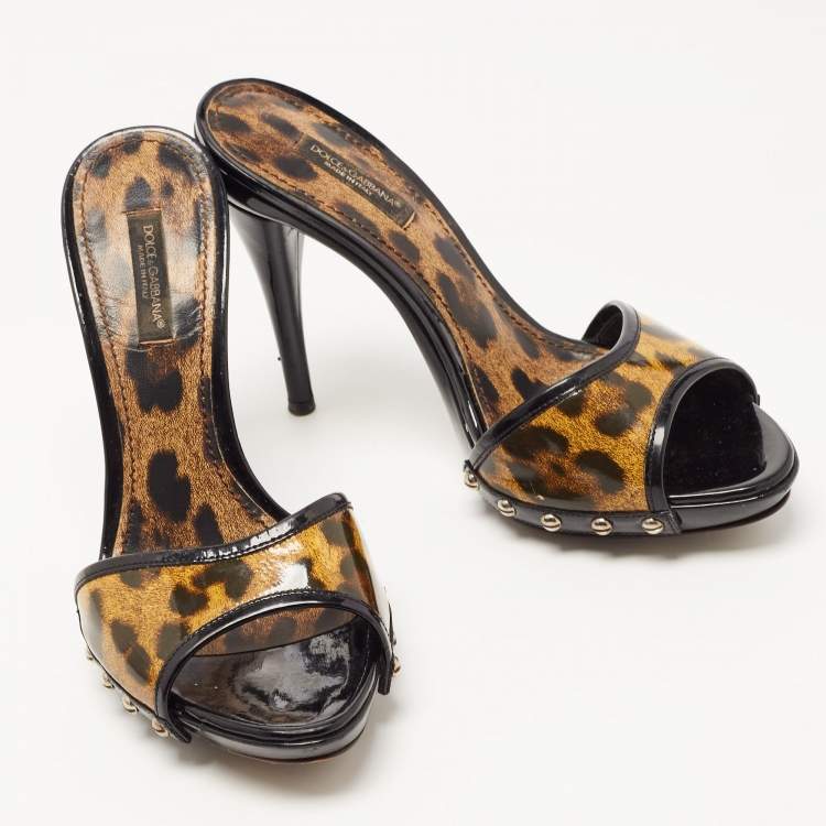 Pre Owned Dolce & Gabbana Black/Brown Patent Leather Leopard Print Slide Sandals Size 37.5