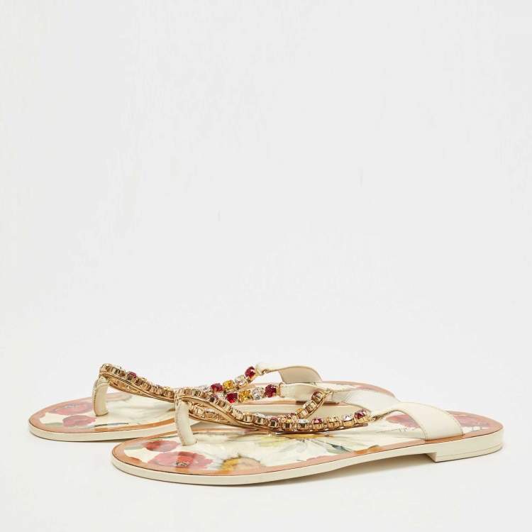 Pre Owned Dolce & Gabbana Cream Patent Leather Crystal Embellished Thong Flats Size 39