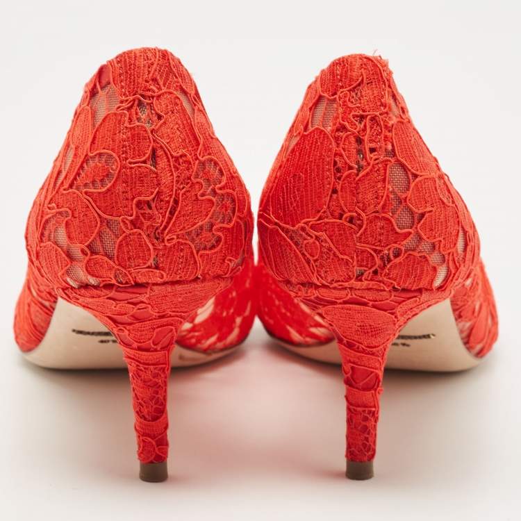 Pre Owned Dolce & Gabbana Red Lace Devotion Pumps Size 40.5