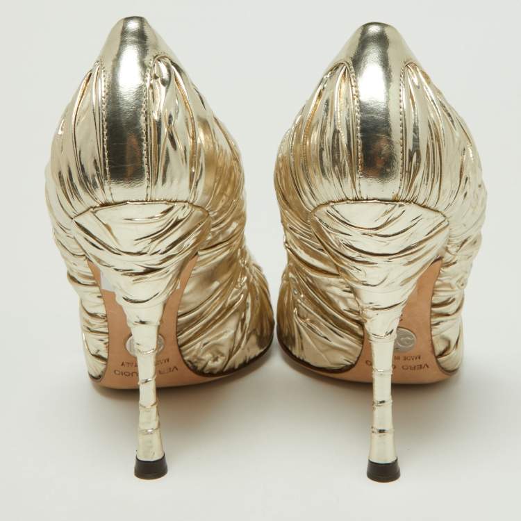 Pre Owned Dolce & Gabbana Gold Pleated Leather Pumps Size 37