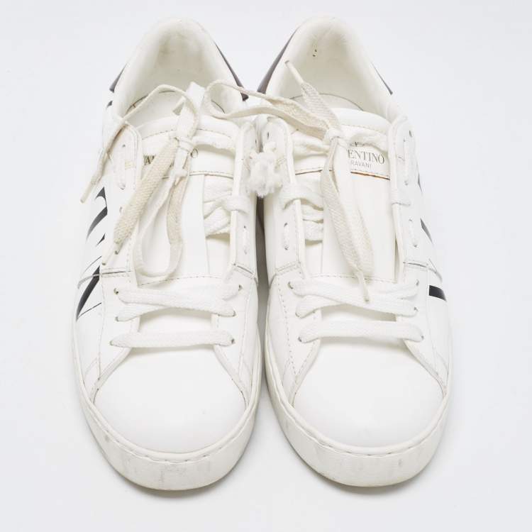 Pre Owned Valentino White/Grey Leather VLTN Rockstud Low Top Sneakers Size 37