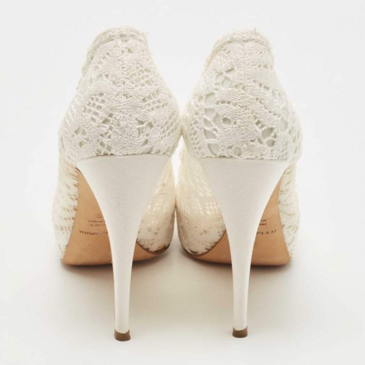 Pre Owned Dolce & Gabbana Off White Lace Rose Detail Peep Toe Pumps Size 39
