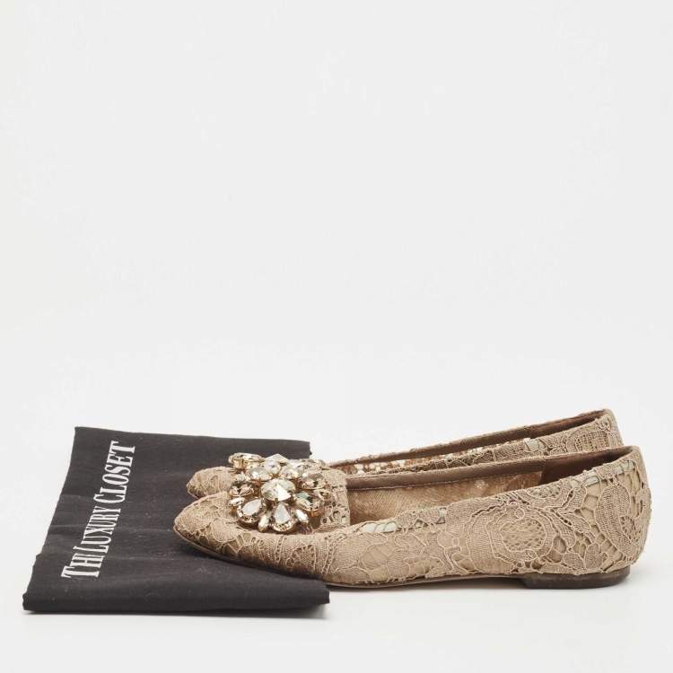 Pre Owned Dolce & Gabbana Beige Lace Taormina Crystal Embellished Ballet Flats Size 36