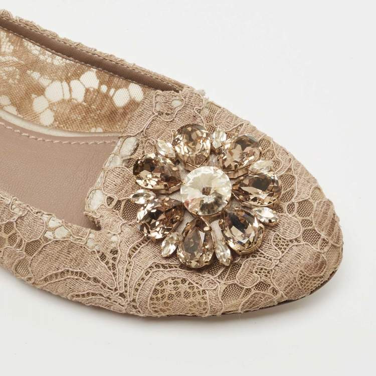 Pre Owned Dolce & Gabbana Beige Lace Taormina Crystal Embellished Ballet Flats Size 36