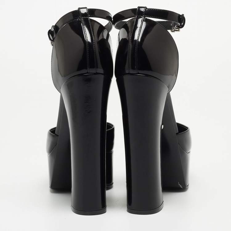 Pre Owned Dolce & Gabbana Black Patent Leather Logo Plaque Platfrom Pumps Size 39.5