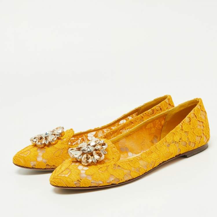 مملوكة مسبقًا Dolce & Gabbana Yellow Lace Crystal Embellished Taormina Ballet Flats Size 39