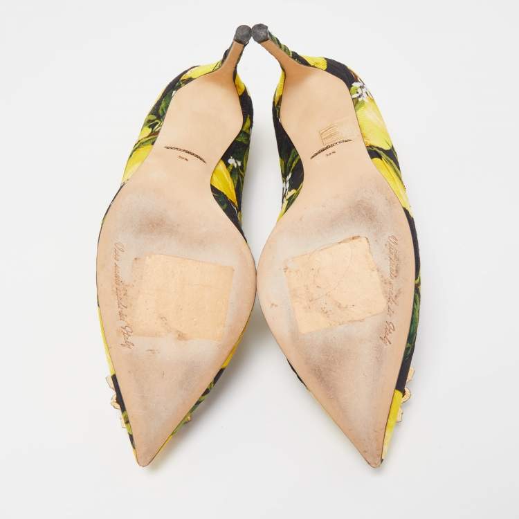 مملوكة مسبقًا Dolce & Gabbana Tricolor Lemon Print Brocade Fabric Crystal Embellished Pumps Size 39.5