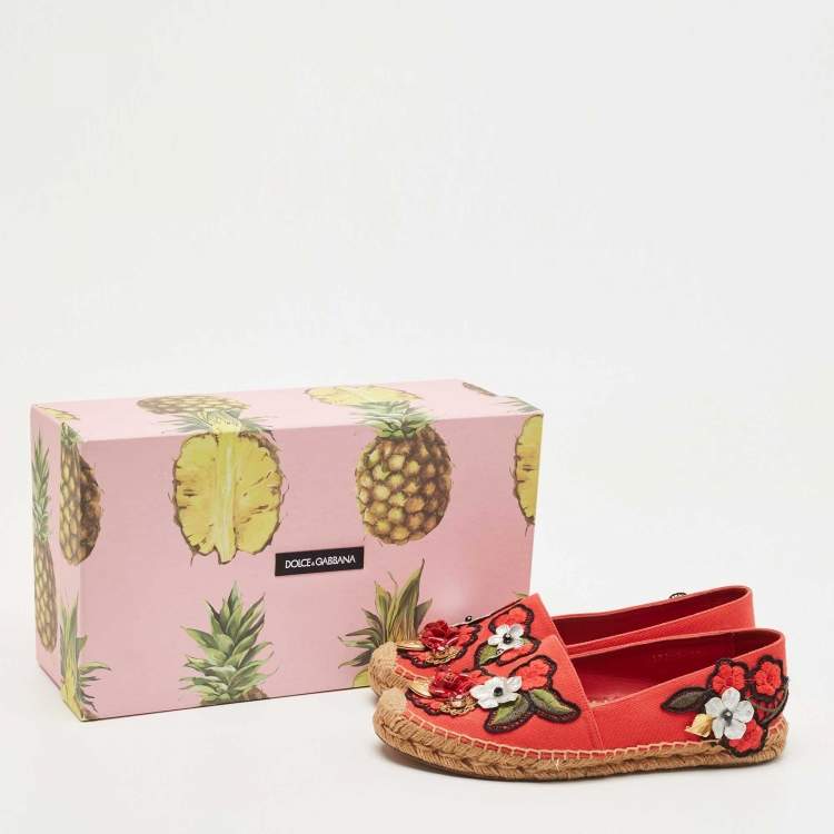 Pre Owned Dolce & Gabbana Red Canvas Locket Flower Jewel Embroidered Espadrilles Flats Size 37