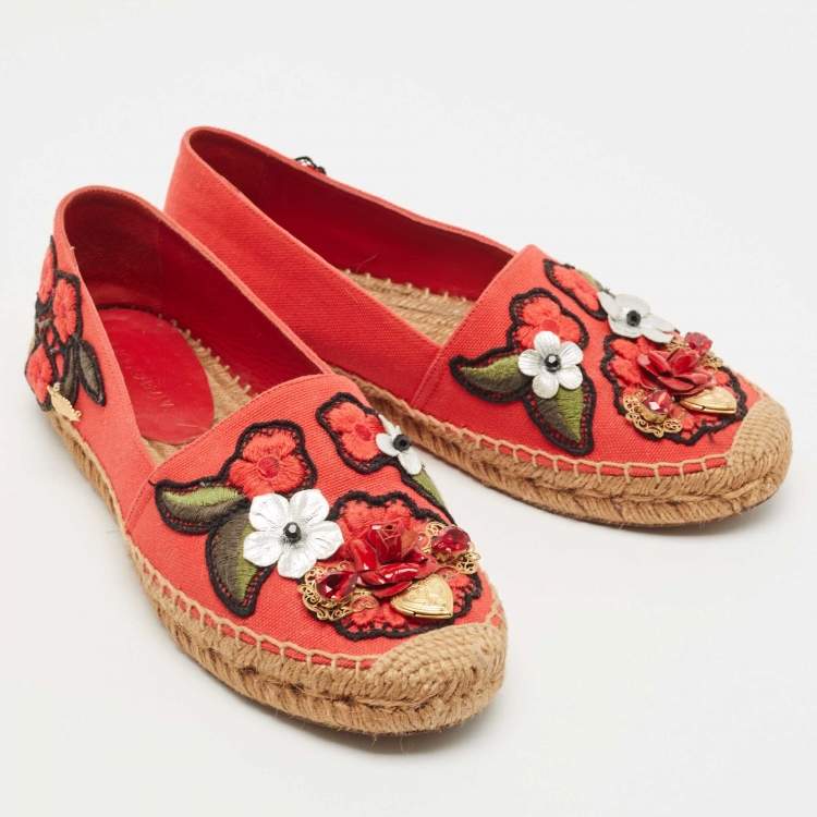 Pre Owned Dolce & Gabbana Red Canvas Locket Flower Jewel Embroidered Espadrilles Flats Size 37