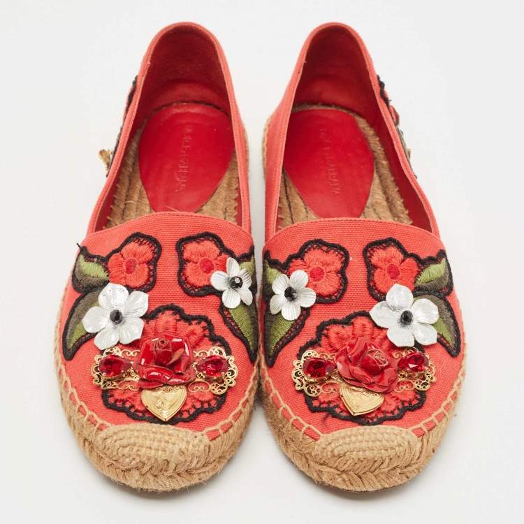 Pre Owned Dolce & Gabbana Red Canvas Locket Flower Jewel Embroidered Espadrilles Flats Size 37
