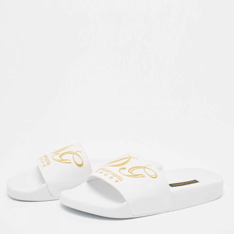 Pre Owned Dolce & Gabbana White Rubber Embroidered DG Slides Size 36