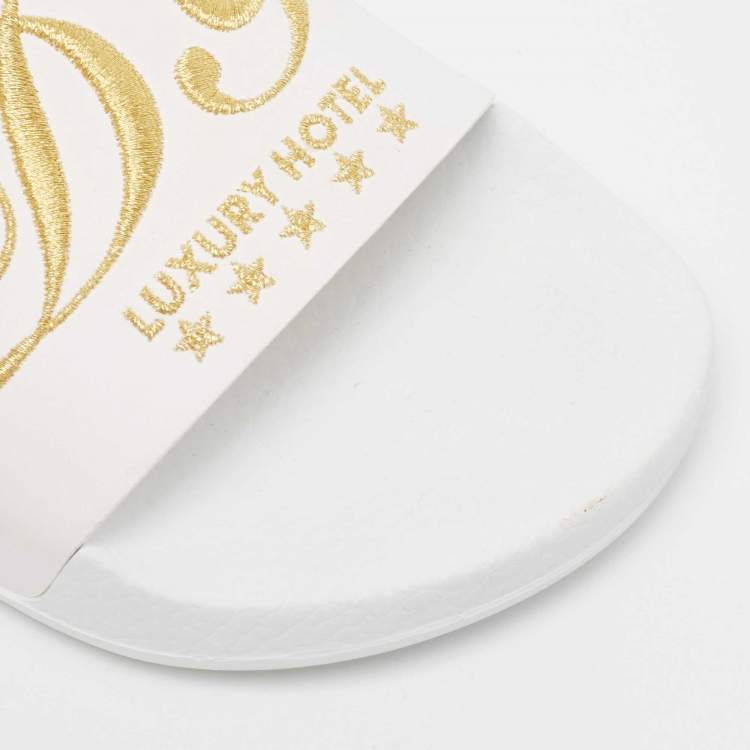 Pre Owned Dolce & Gabbana White Rubber Embroidered DG Slides Size 36