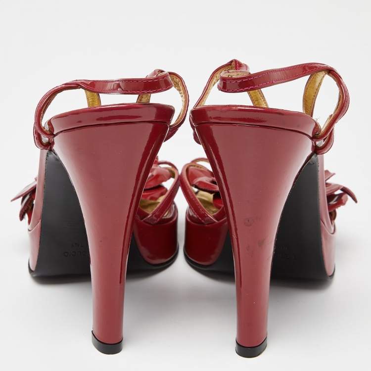Pre Owned Dolce & Gabbana Red Patent Leather Flower Strappy Sandals Size 38