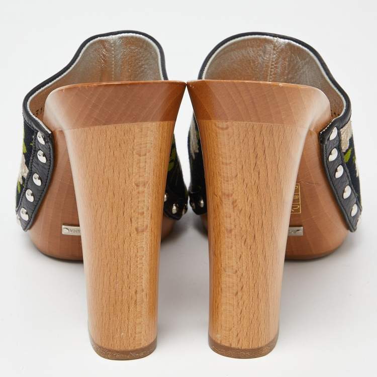 Pre Owned Dolce & Gabbana Mukticolor Floral Canvas and Leather Block Heel Mules Size 38