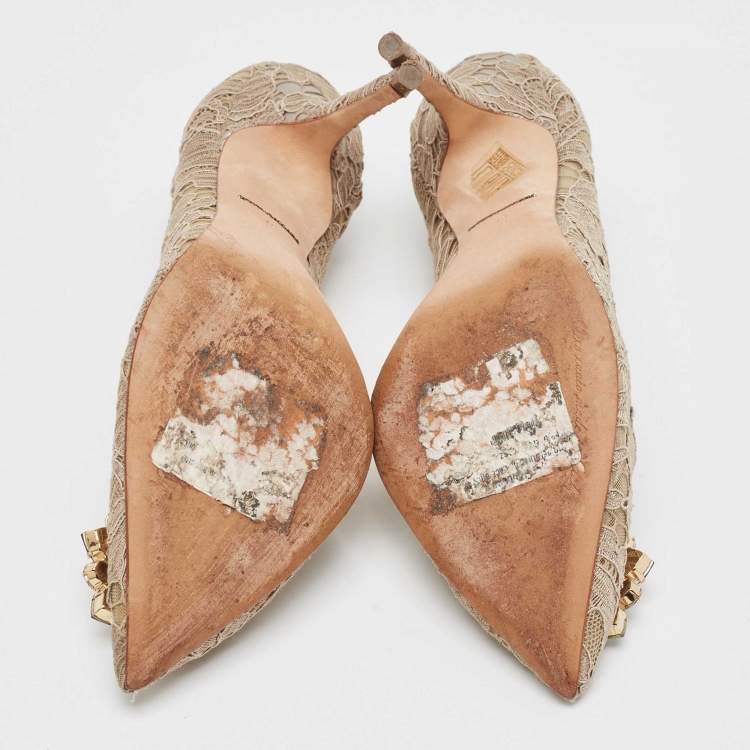 Pre Owned Dolce & Gabbana Beige Lace Belluci Pumps Size 40