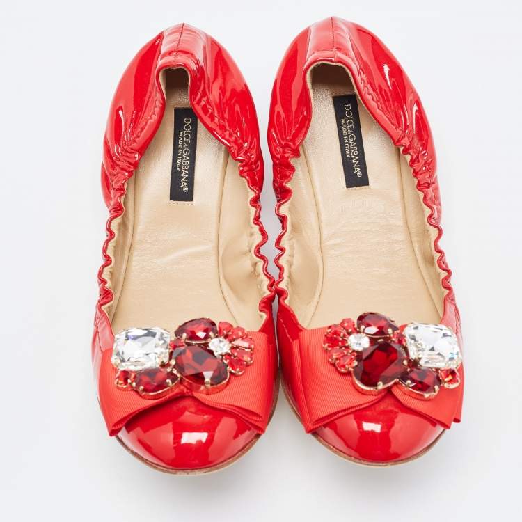 Pre Owned Dolce & Gabbana Red Patent Leather Crystal Embellished Bow Scrunch Ballet Flats Size 37