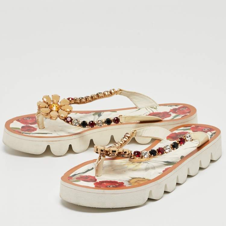 Pre Owned Dolce & Gabbana Cream Patent Leather Crystal Embellished Thong Flats Size 35