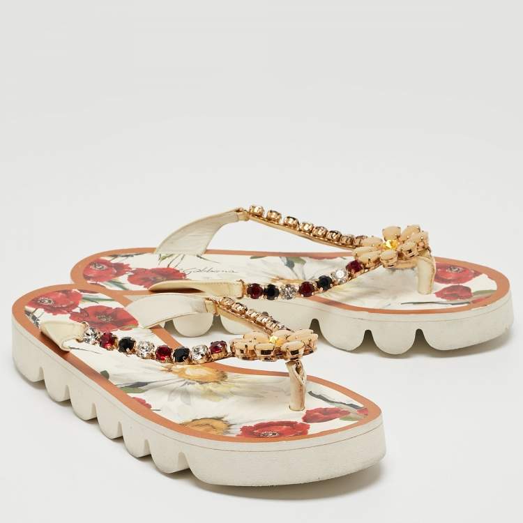 Pre Owned Dolce & Gabbana Cream Patent Leather Crystal Embellished Thong Flats Size 35