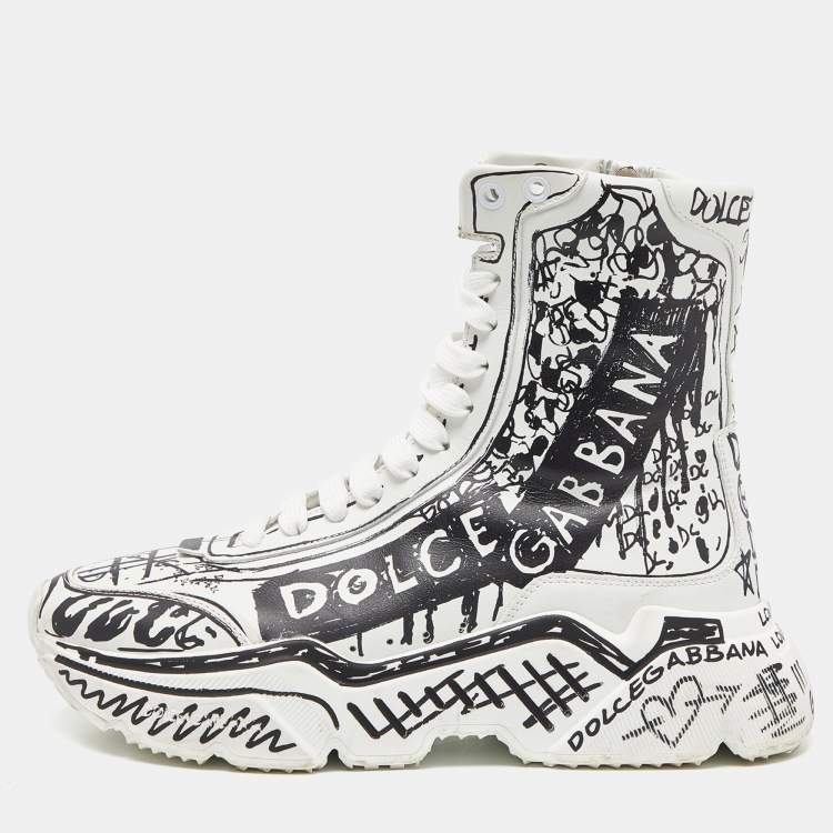Pre Owned Dolce & Gabbana White/Black Graffiti Print Leather Daymaster Sneakers Size 39