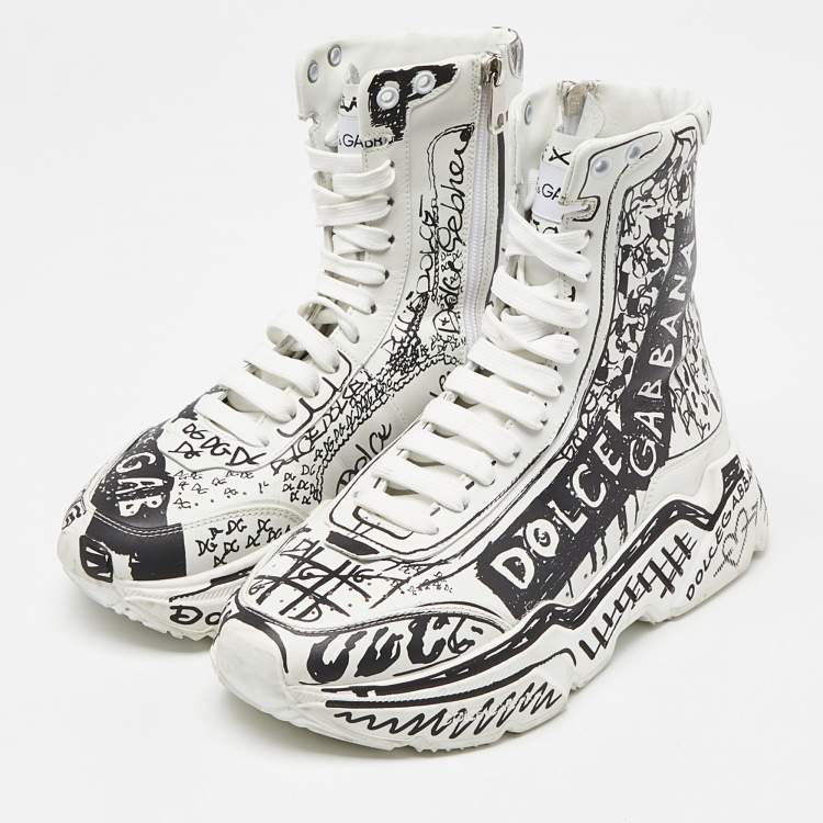 Pre Owned Dolce & Gabbana White/Black Graffiti Print Leather Daymaster Sneakers Size 39