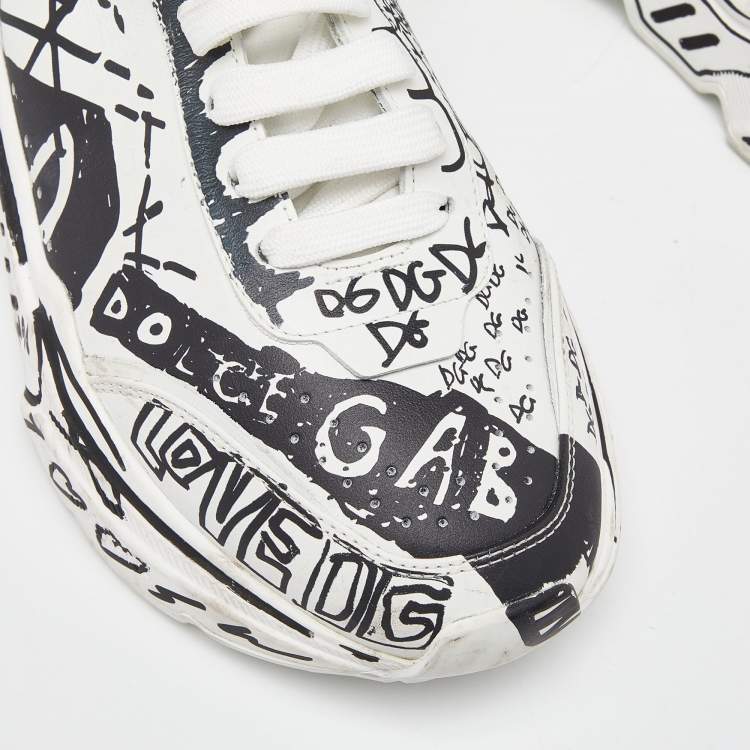 Pre Owned Dolce & Gabbana White/Black Graffiti Print Leather Daymaster Sneakers Size 39