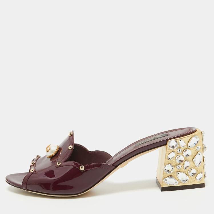مملوكة مسبقًا Dolce & Gabbana Burgundy Patent Leather Crystal Embellished Slide Sandals Size 41