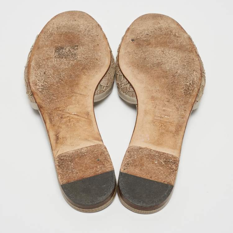 مملوكة مسبقًا Dolce & Gabbana Silver/Beige Lace and Mesh Flat Slides Size 39.5