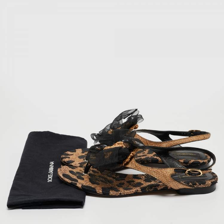 Pre Owned Dolce & Gabbana Beige/Black Raffia Floral Applique Thong Flat Sandals Size 40
