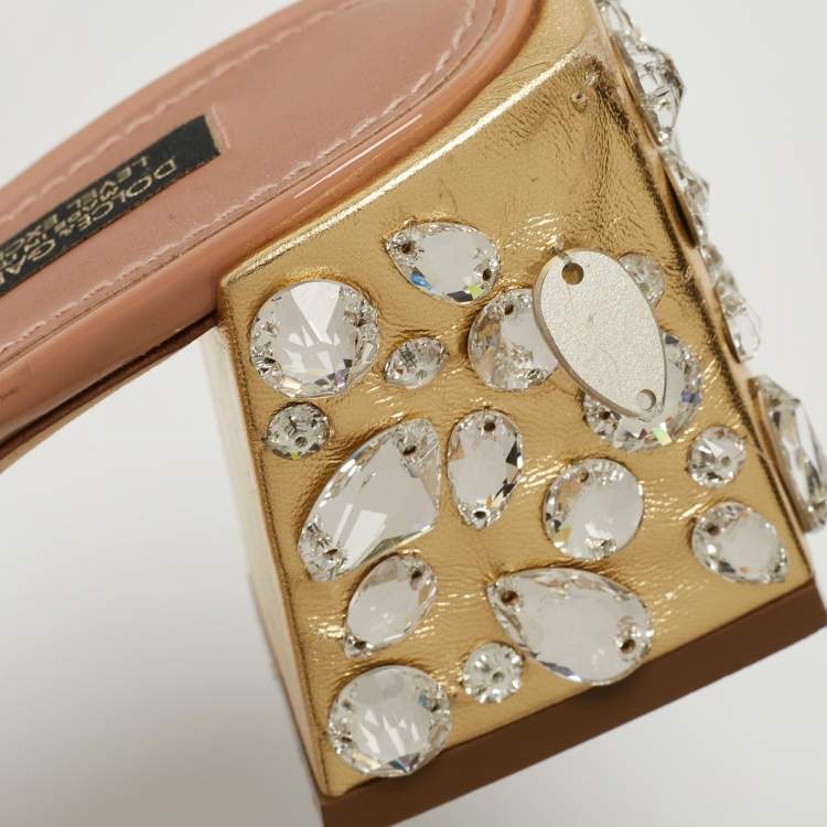 Pre Owned Dolce & Gabbana Beige Patent Leather Crystal Embellishment Slide Sandals Size 39
