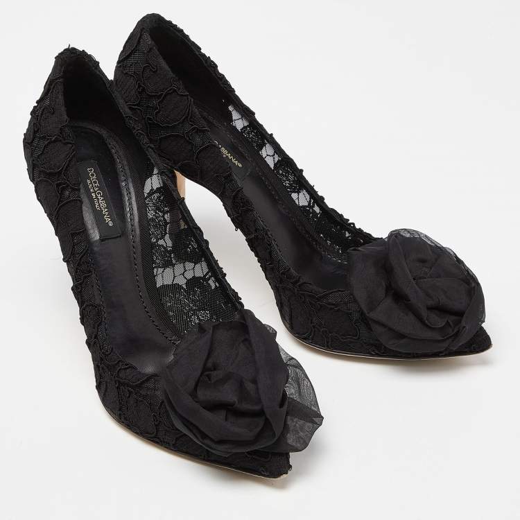 مملوكة مسبقًا Dolce & Gabbana Black Lace Floral Toe Pumps Size 37