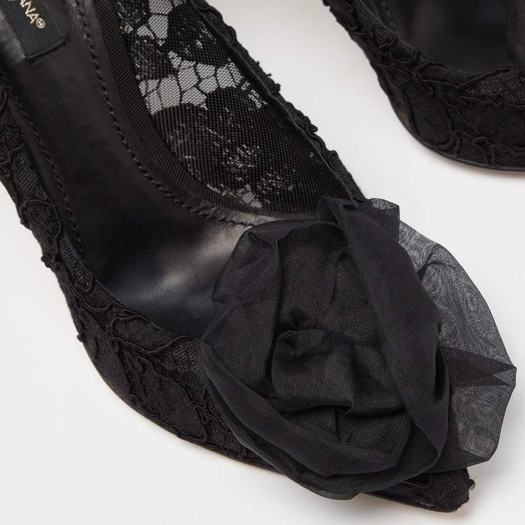 مملوكة مسبقًا Dolce & Gabbana Black Lace Floral Toe Pumps Size 37