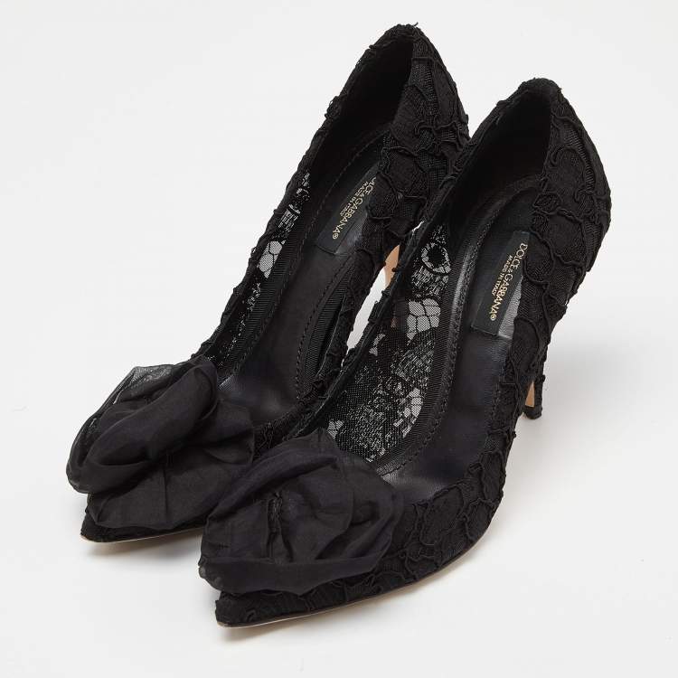 مملوكة مسبقًا Dolce & Gabbana Black Lace Floral Toe Pumps Size 37