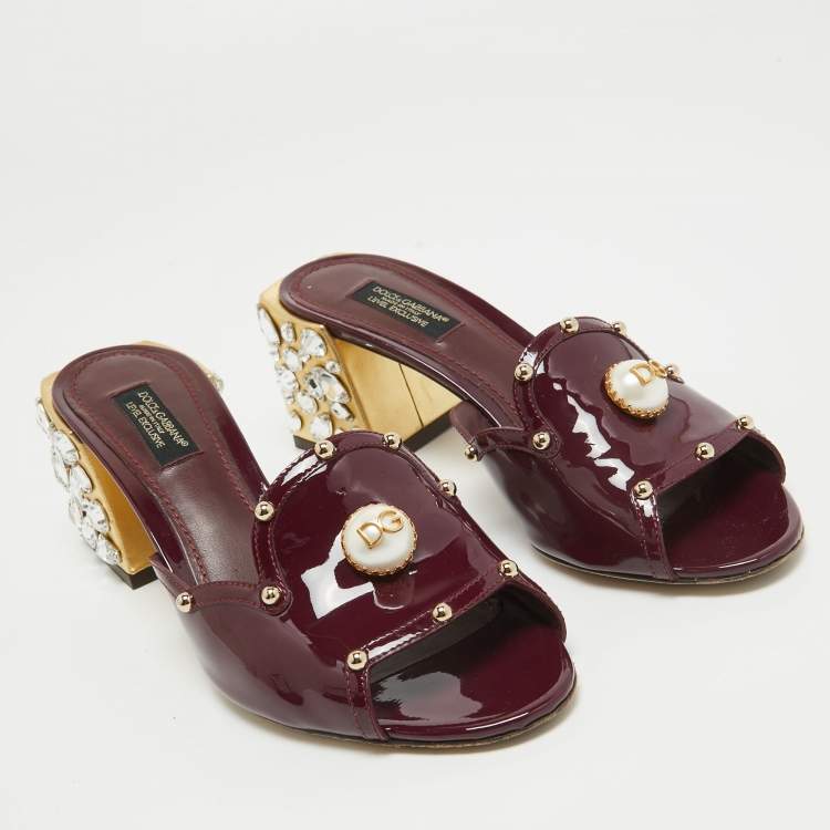 Pre Owned Dolce & Gabbana Burgundy Patent Leather Crystal Embellishment Block Heel Mules Size 37