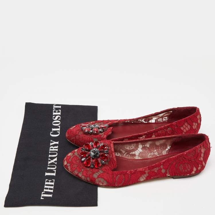 Pre Owned Dolce & Gabbana Red Lace Crystal Embellished Taormina Ballet Flats Size 38
