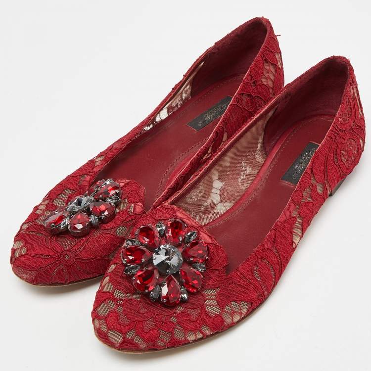 Pre Owned Dolce & Gabbana Red Lace Crystal Embellished Taormina Ballet Flats Size 38