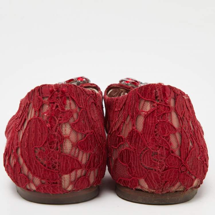 Pre Owned Dolce & Gabbana Red Lace Crystal Embellished Taormina Ballet Flats Size 38