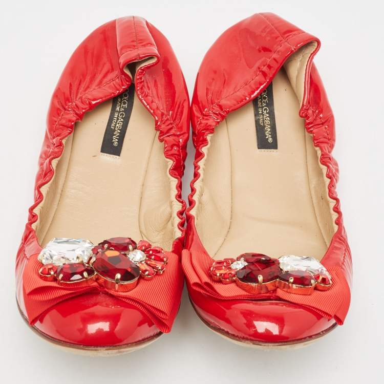 Pre Owned Dolce & Gabbana Red Patent Crystal Embellished Bow Scrunch Ballet Flats Size 37