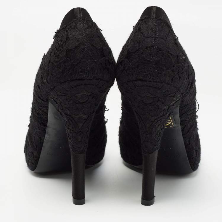 Pre Owned Dolce & Gabbana Black Lace and Satin Round Toe Pumps Size 37.5