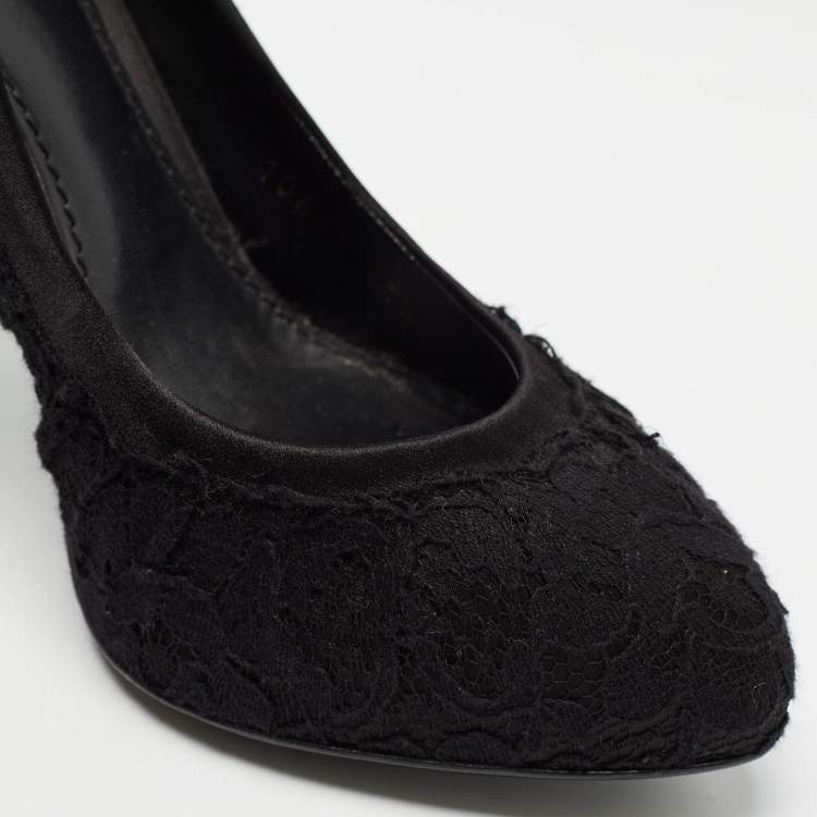 Pre Owned Dolce & Gabbana Black Lace and Satin Round Toe Pumps Size 37.5