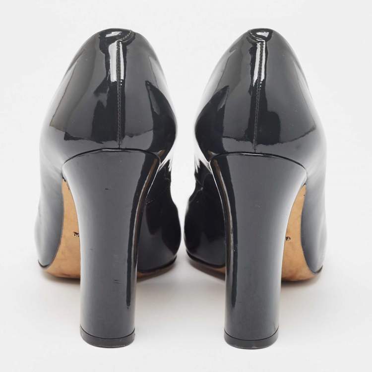 Pre Owned Dolce & Gabbana Dark Grey Patent Leather Round Toe Pumps Size 38.5