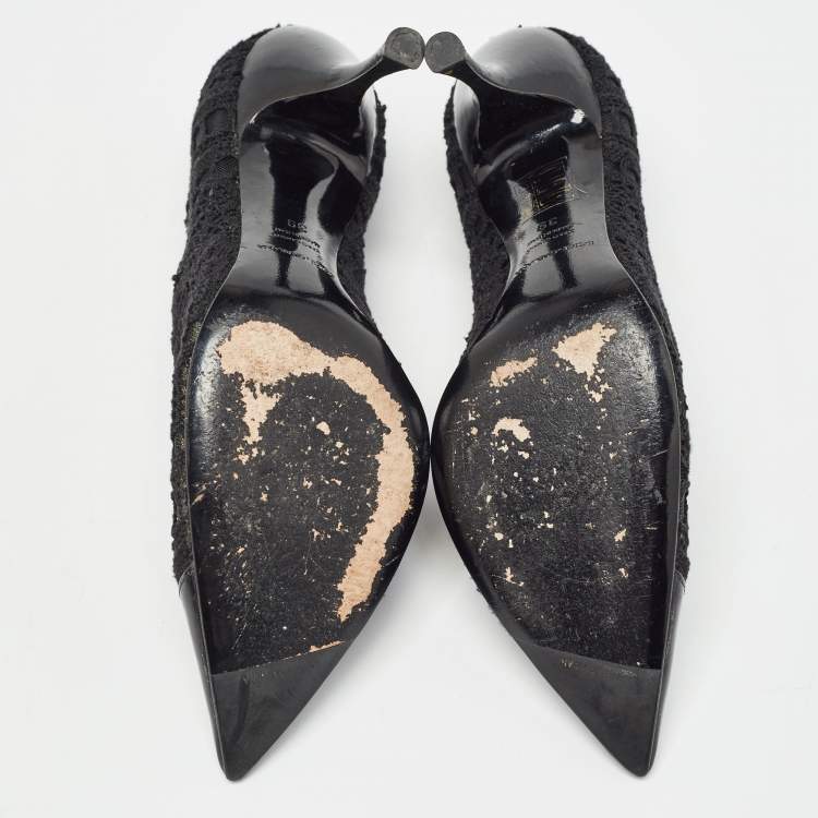مملوكة مسبقًا Dolce & Gabbana Black Lace And Leather Crochet Pointed Toe Pumps Size 39