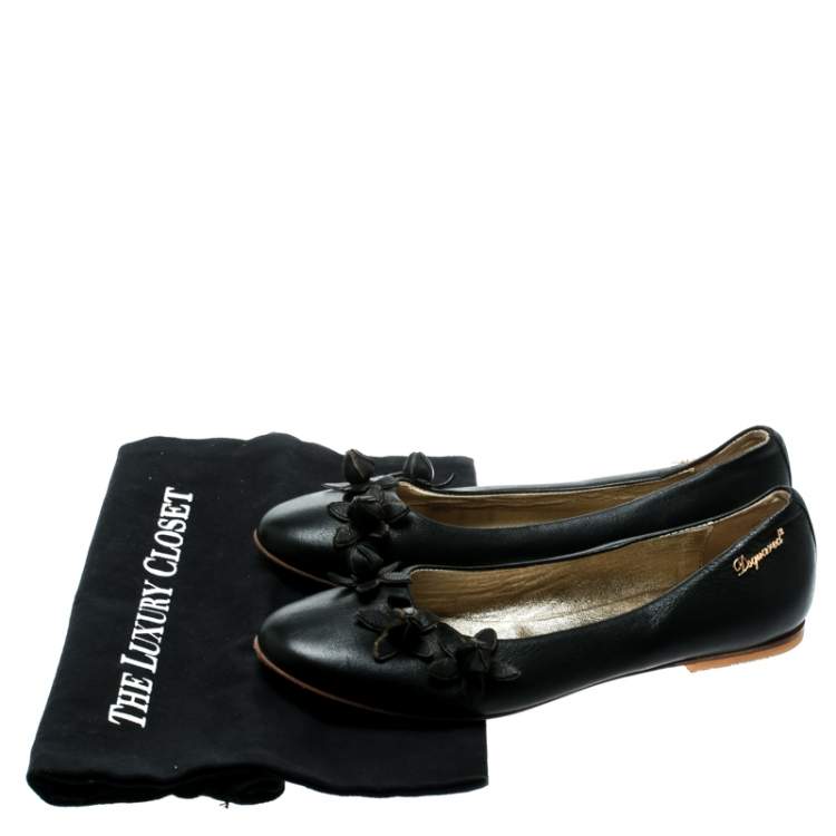 Pre Owned DSquared2 Black Leather Flower Detail Ballet Flats Size 37