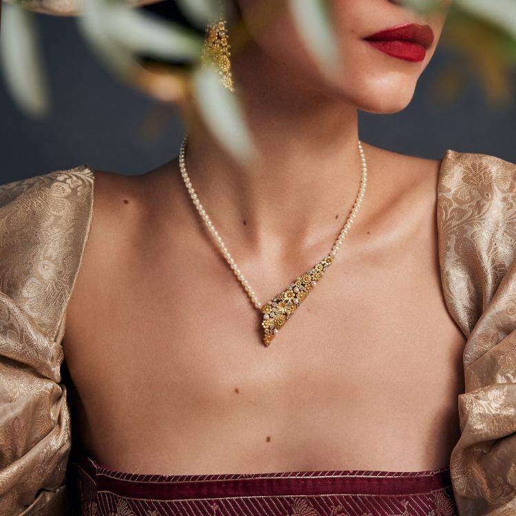 Pre Owned  Aulerth x Ekaya Banaras Opaline statement necklace