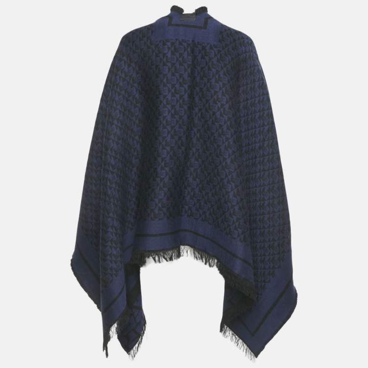 Pre Owned Elisabetta Franchi Black /Blue Lettering Intarsia Wool Blend Fringed Cape One Size   