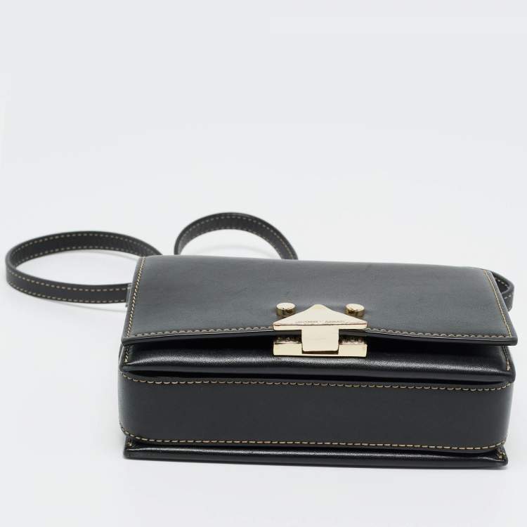 مملوكة مسبقًا Emporio Armani Black Leather Stud Flap Top Handle Bag