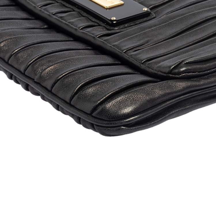 Pre Owned Emporio Armani Black Leather Pleated Crossbody Bag