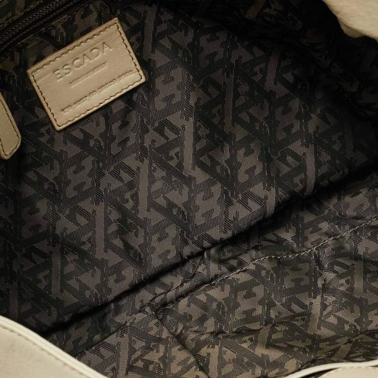 Pre Owned Escada Flat Cream Leather Shoulder Bag