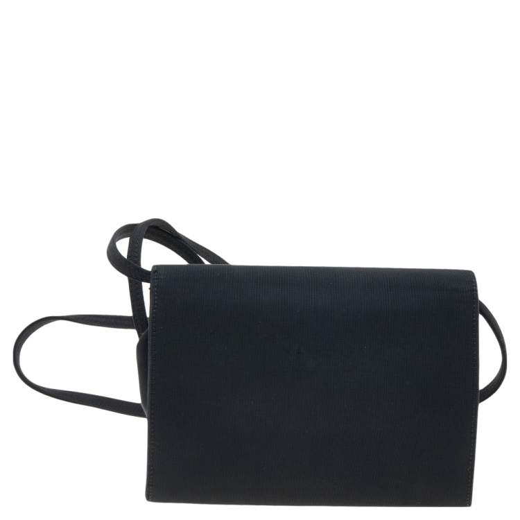 مملوكة مسبقًا Escada Black Nylon Bow Crossbody Bag
