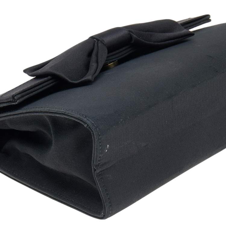 مملوكة مسبقًا Escada Black Nylon Bow Crossbody Bag